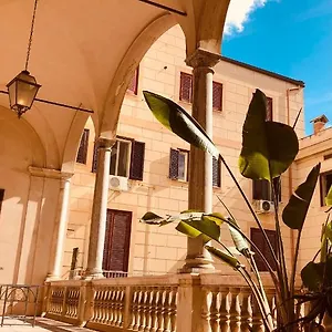  Apartment Palazzo Ventimiglia & Italy