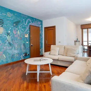  Apartament Spacious Bright Near Center And With Air Conditioning Włochy